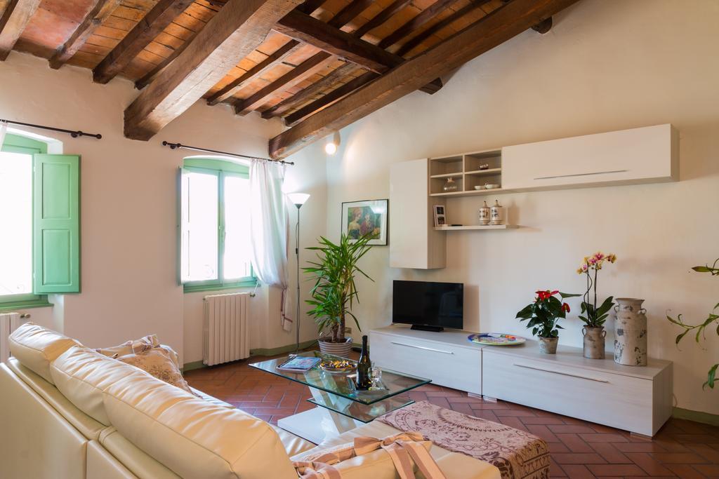 Appartamento Il Glicine Pistoia Bagian luar foto